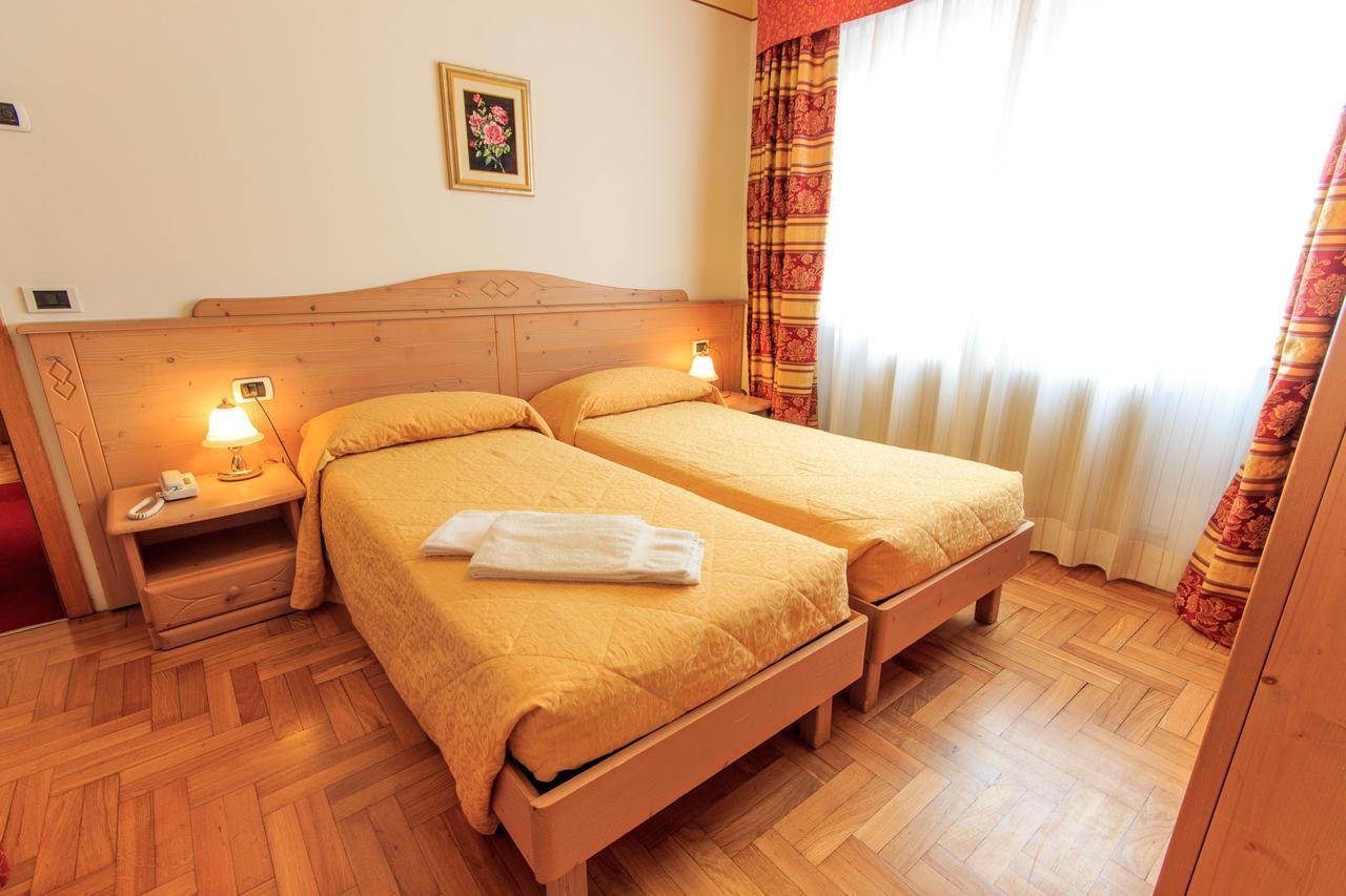 Hotel Majorka Andalo Extérieur photo