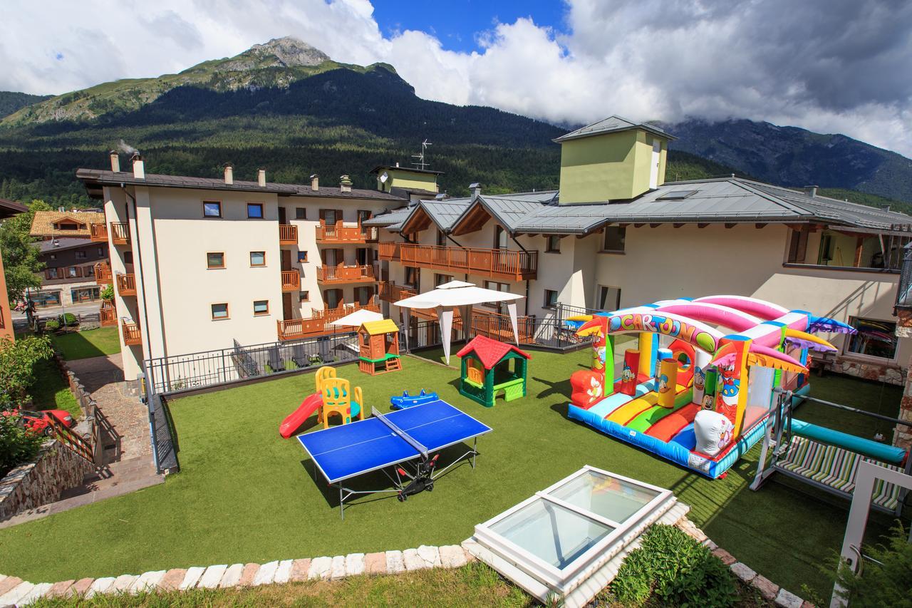 Hotel Majorka Andalo Extérieur photo